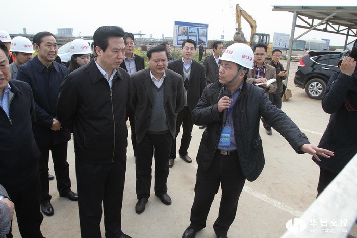省委常委、市委書記黃楚平調(diào)研白洋港口新區(qū).jpg